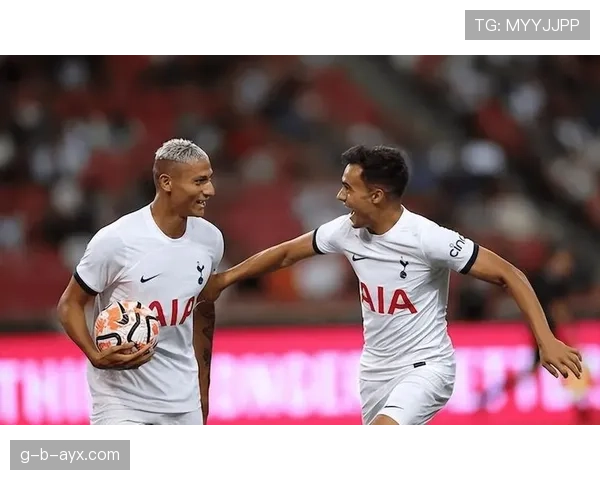 帕尔默 vs 麦迪逊:进攻组织能力与战术适配性对比 帕尔默 vs 麦迪逊:进攻组织能力与战术适配性对比